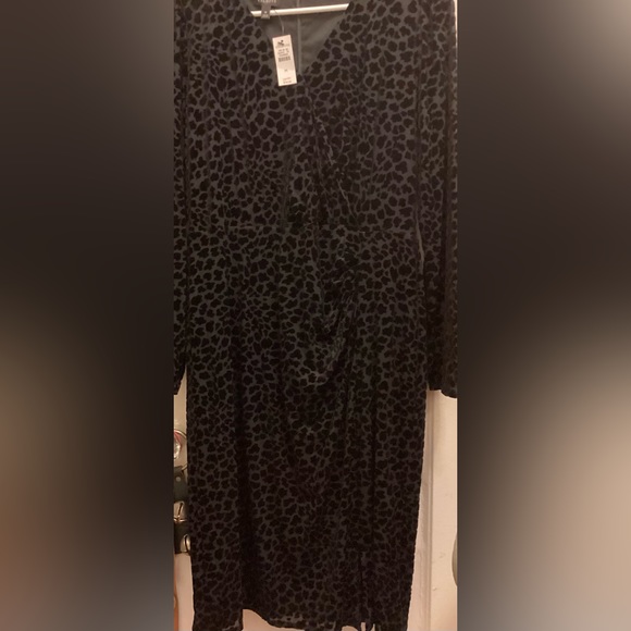 Talbots Cheetah velvet like print dress Med - Picture 8 of 9